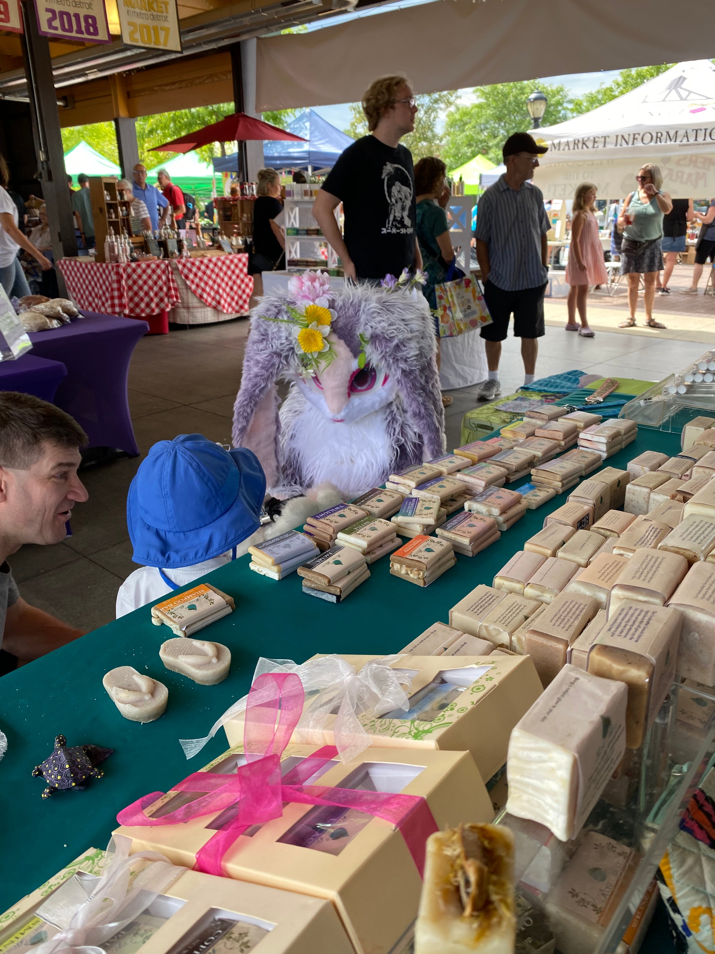 Musks and Sandalwood (Handcrafted Soap)